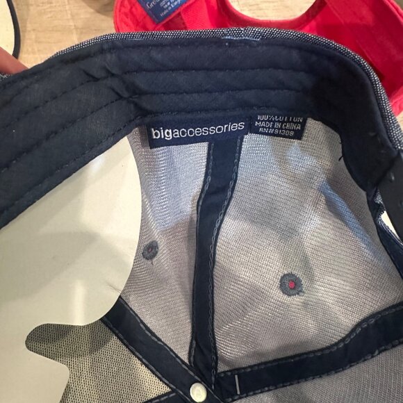 LOT OF 44 NEW BLANK HATS AND VISORS FOR EMBROIDERY VARIETY - Picture 14 of 14